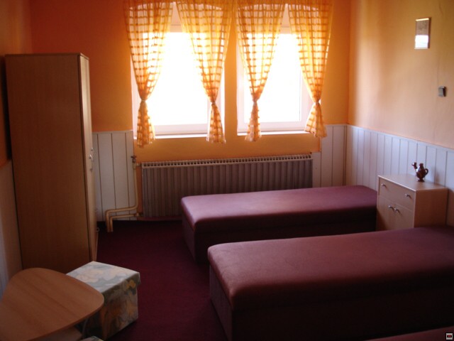 img00020.jpg